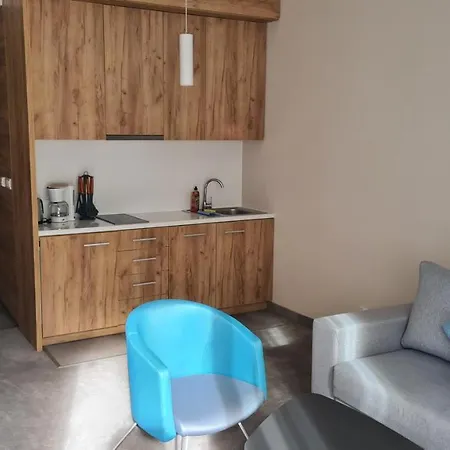 Apartment Czarna Gora 240 *